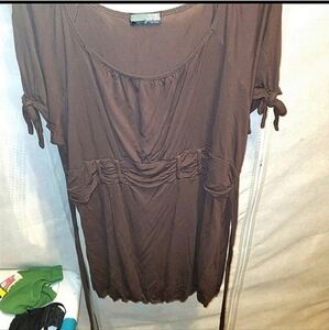💋5/20 brown baby doll top tie waist